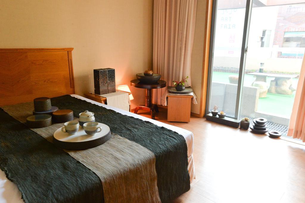 Daedong Hotel Jeju Chambre photo